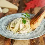Fettuccine Alfredo